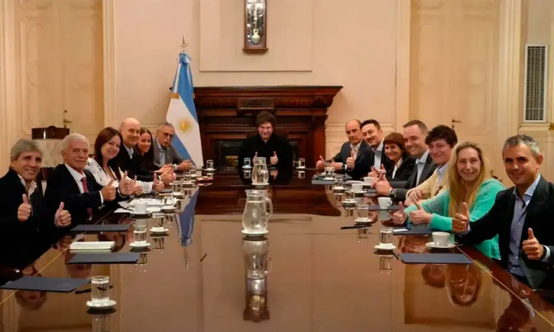 Milei convoca mesa ampliada con Provincia tras derrota